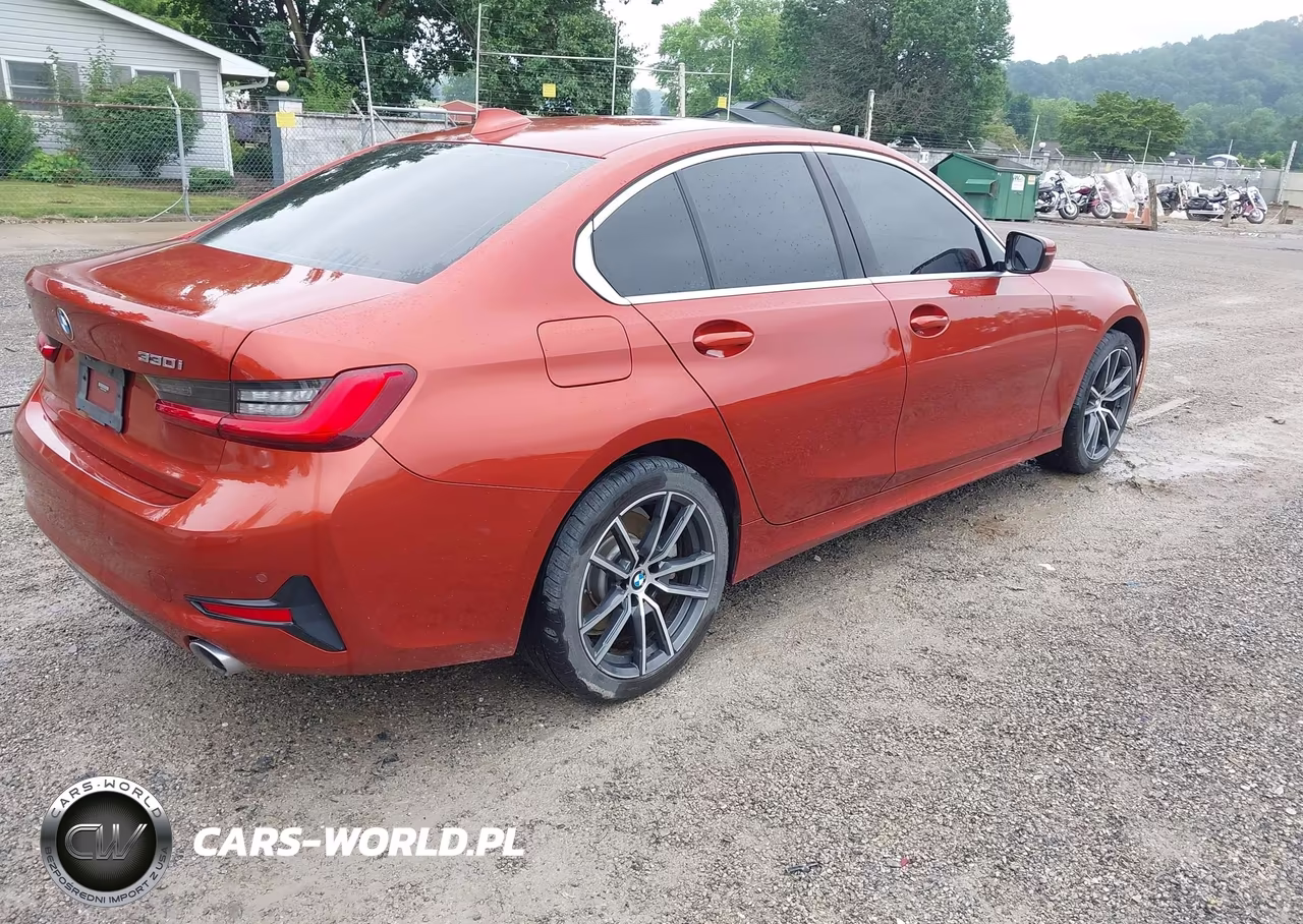 2019 BMW 330I xDrive VIN:WBA5R7C57KFH05308 - 4