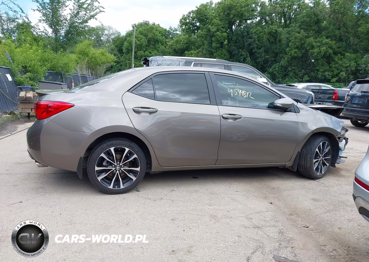 2017 Toyota Corolla Se VIN:5YFBURHE8HP715630 - 14