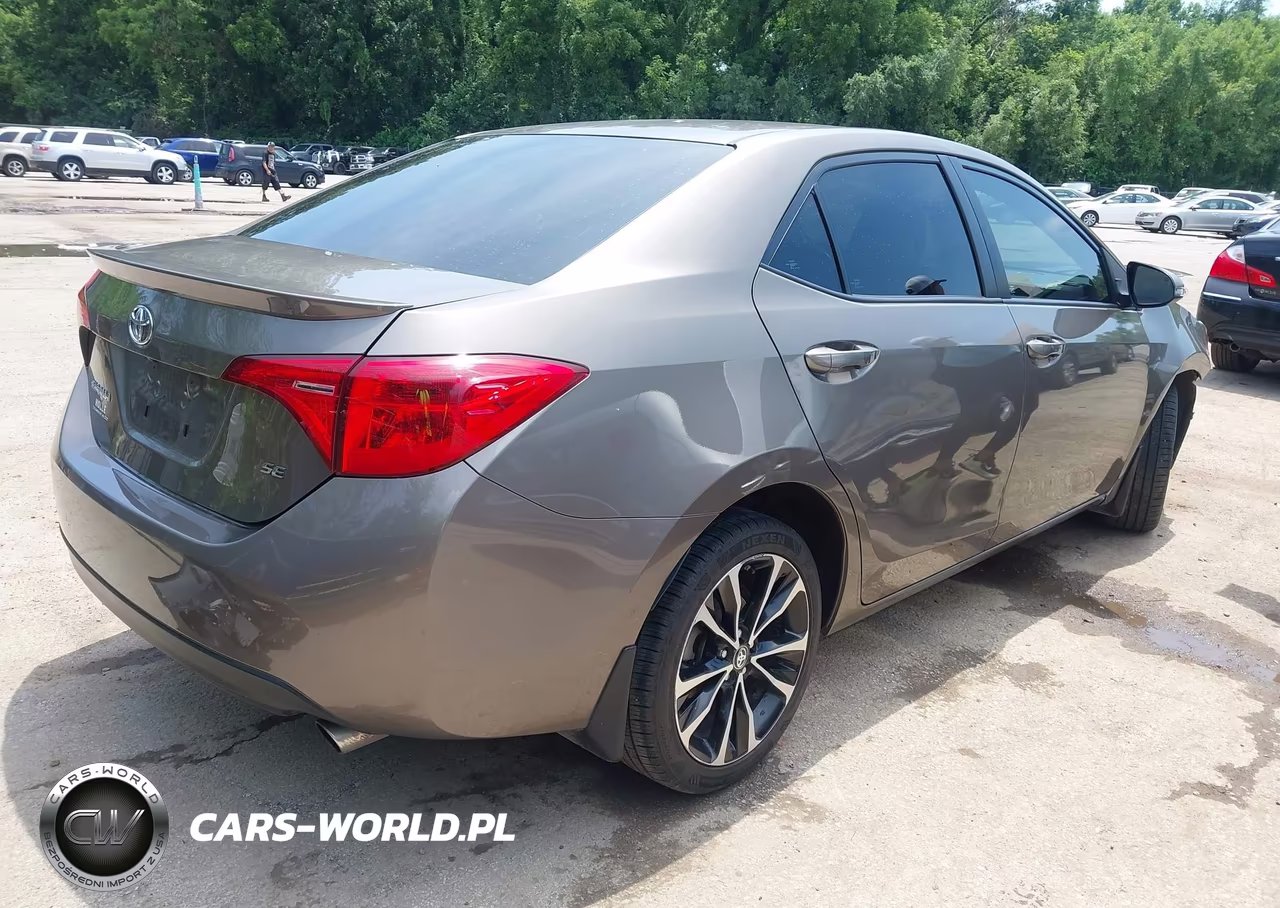 2017 Toyota Corolla Se VIN:5YFBURHE8HP715630 - 4