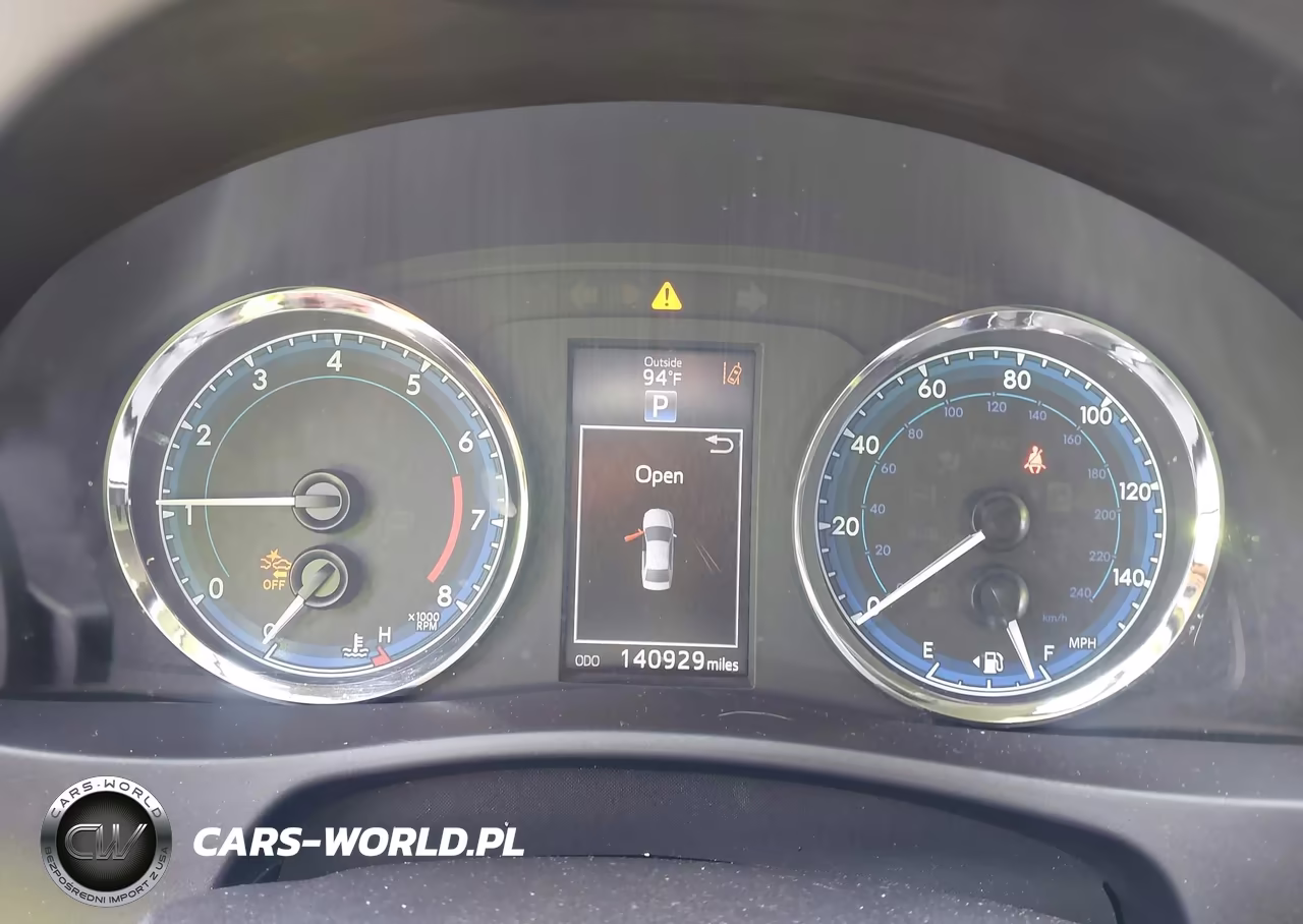 2017 Toyota Corolla Se VIN:5YFBURHE8HP715630 - 7