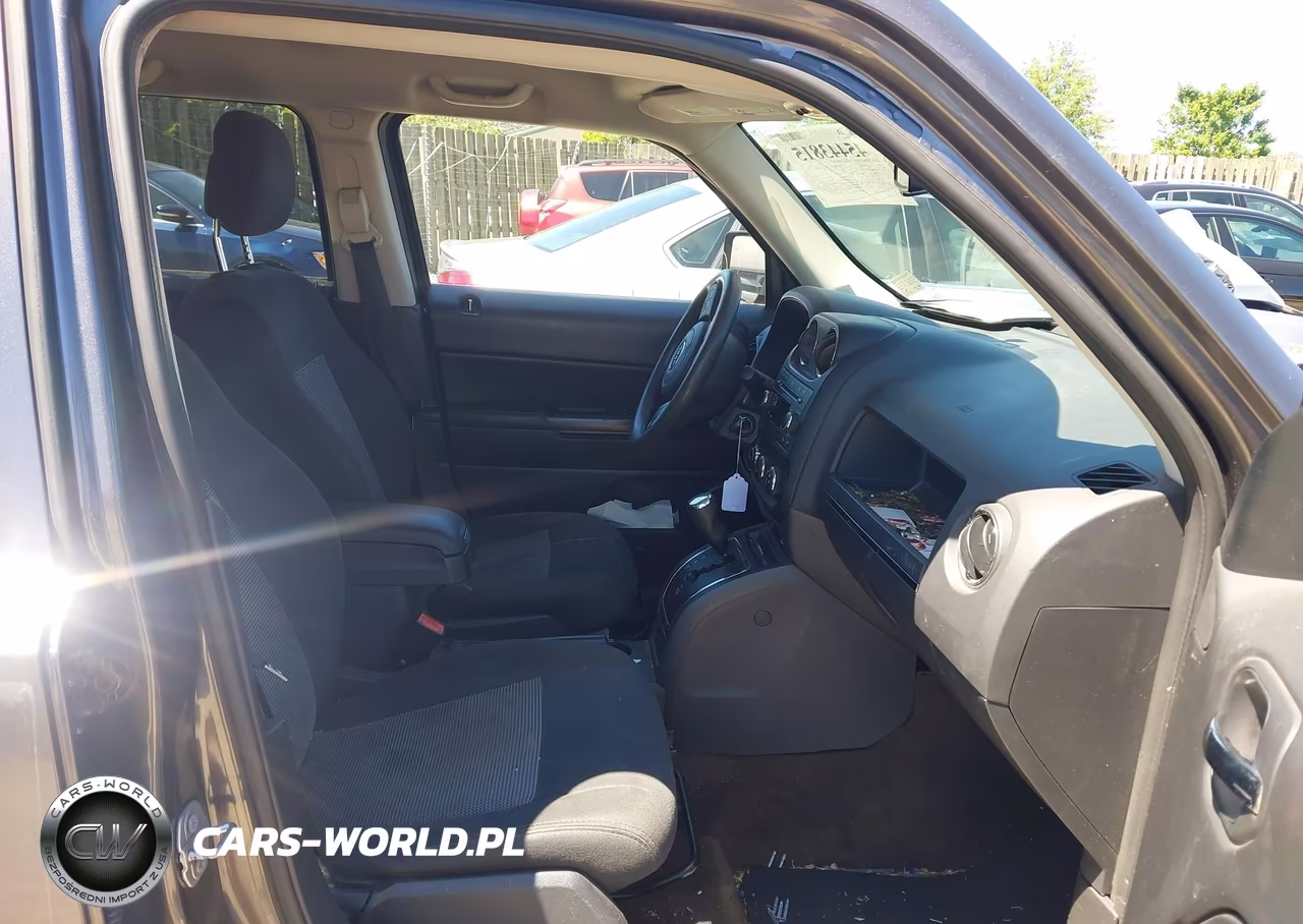 2017 Jeep Patriot Sport VIN:1C4NJRBB2HD195688 - 5