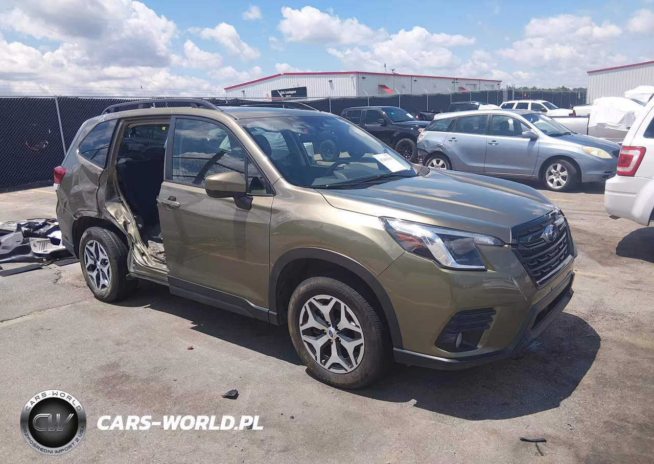 2023 Subaru Forester Premium – zdjęcie 1 z 17