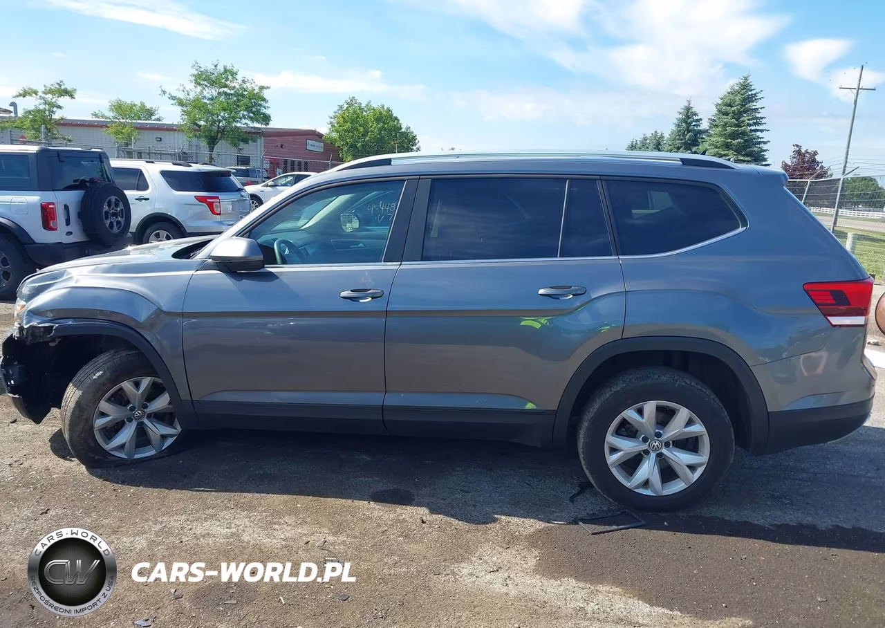 2018 Volkswagen Atlas 3.6L V6 Launch Edition VIN:1V2HR2CA1JC512664 - 14