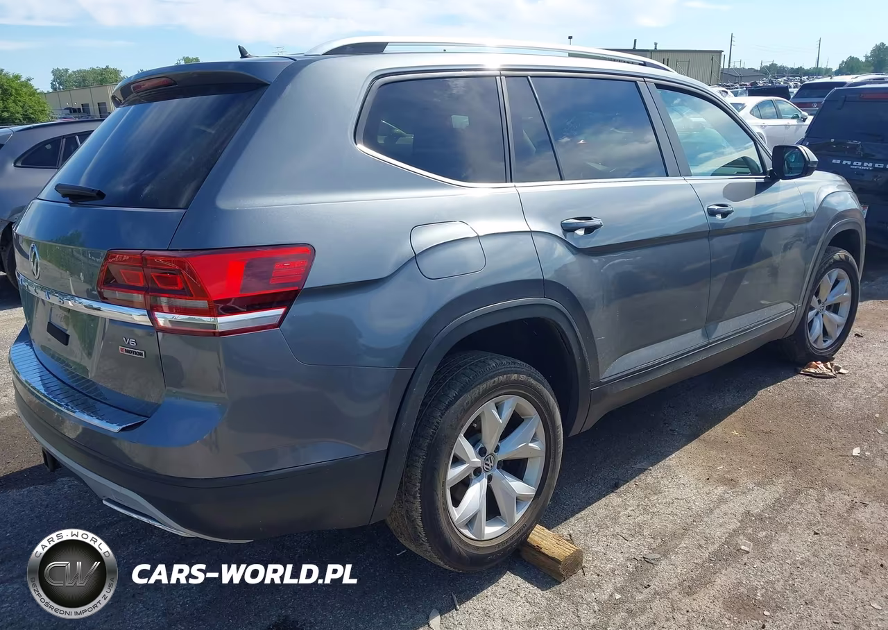 2018 Volkswagen Atlas 3.6L V6 Launch Edition VIN:1V2HR2CA1JC512664 - 4
