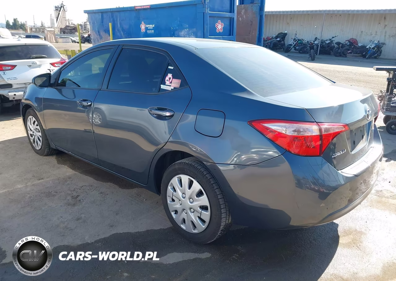 2019 Toyota Corolla Le VIN:5YFBURHE0KP922780 - 3
