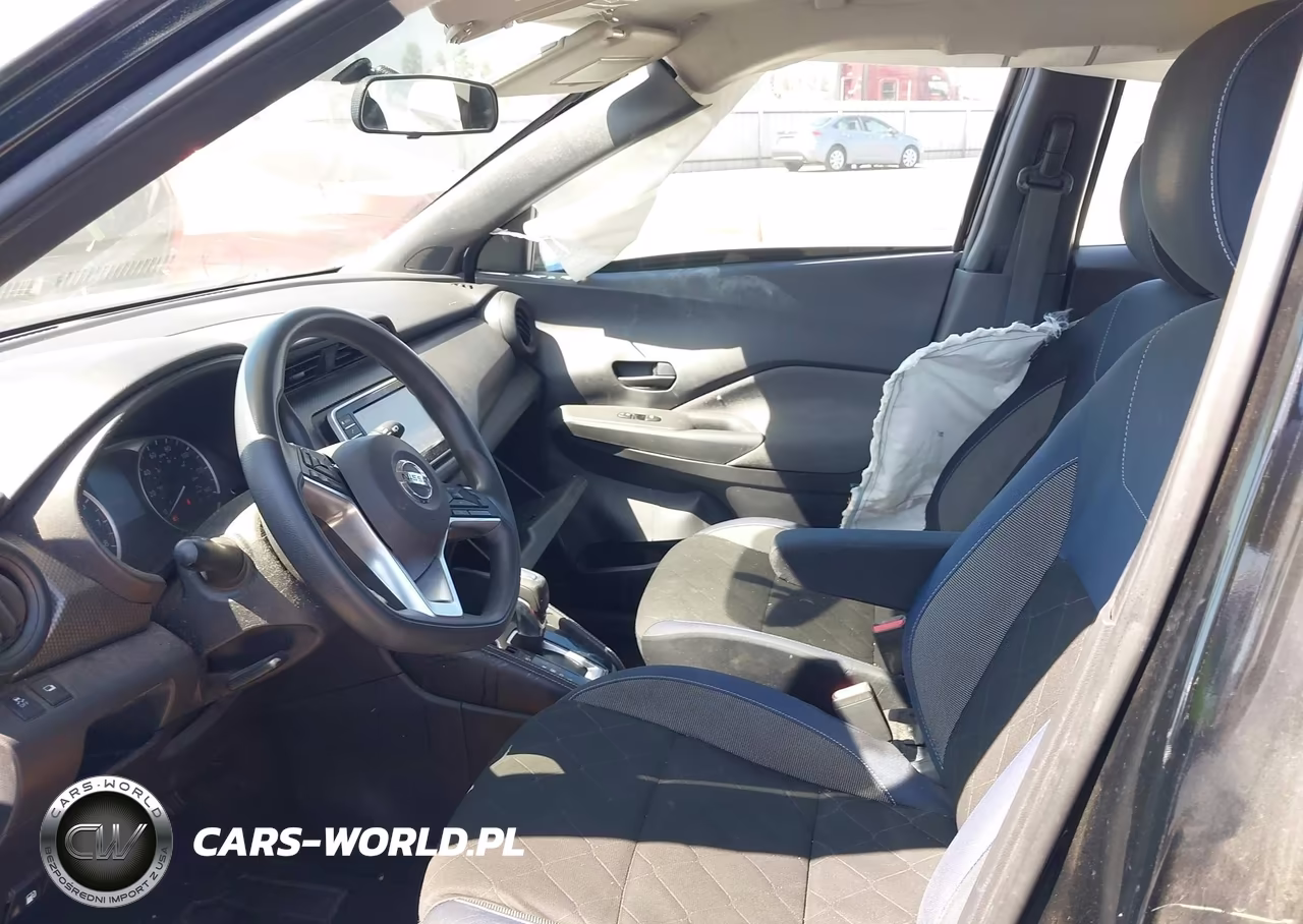 2018 Nissan Kicks S VIN:3N1CP5CU6JL524006 - 5
