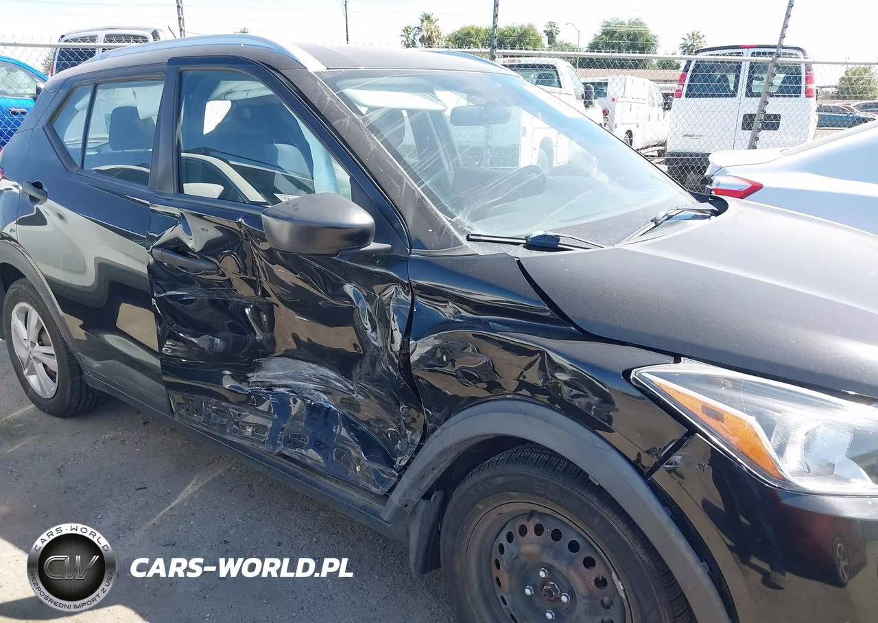 2018 Nissan Kicks S VIN:3N1CP5CU6JL524006 - 6