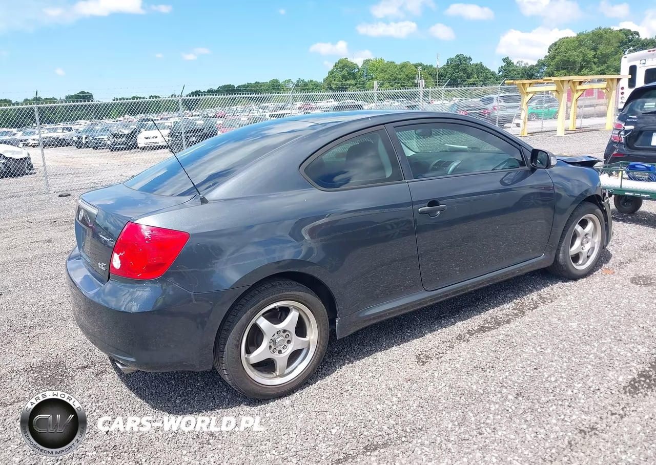 2007 Scion Tc VIN:JTKDE177070201332 - 4