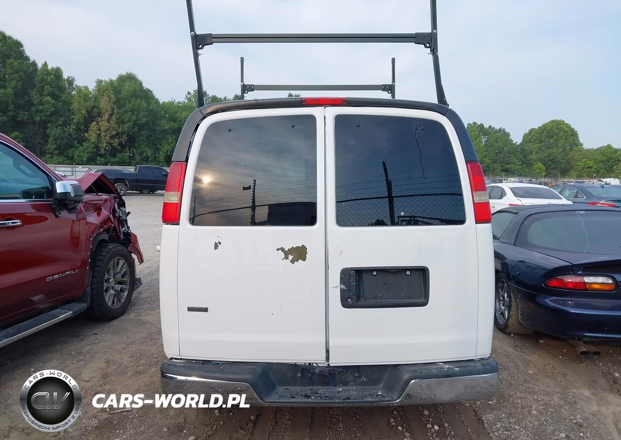 2011 Chevrolet Express 1500 Lt VIN:1GNSGCF43B1102493 - 16