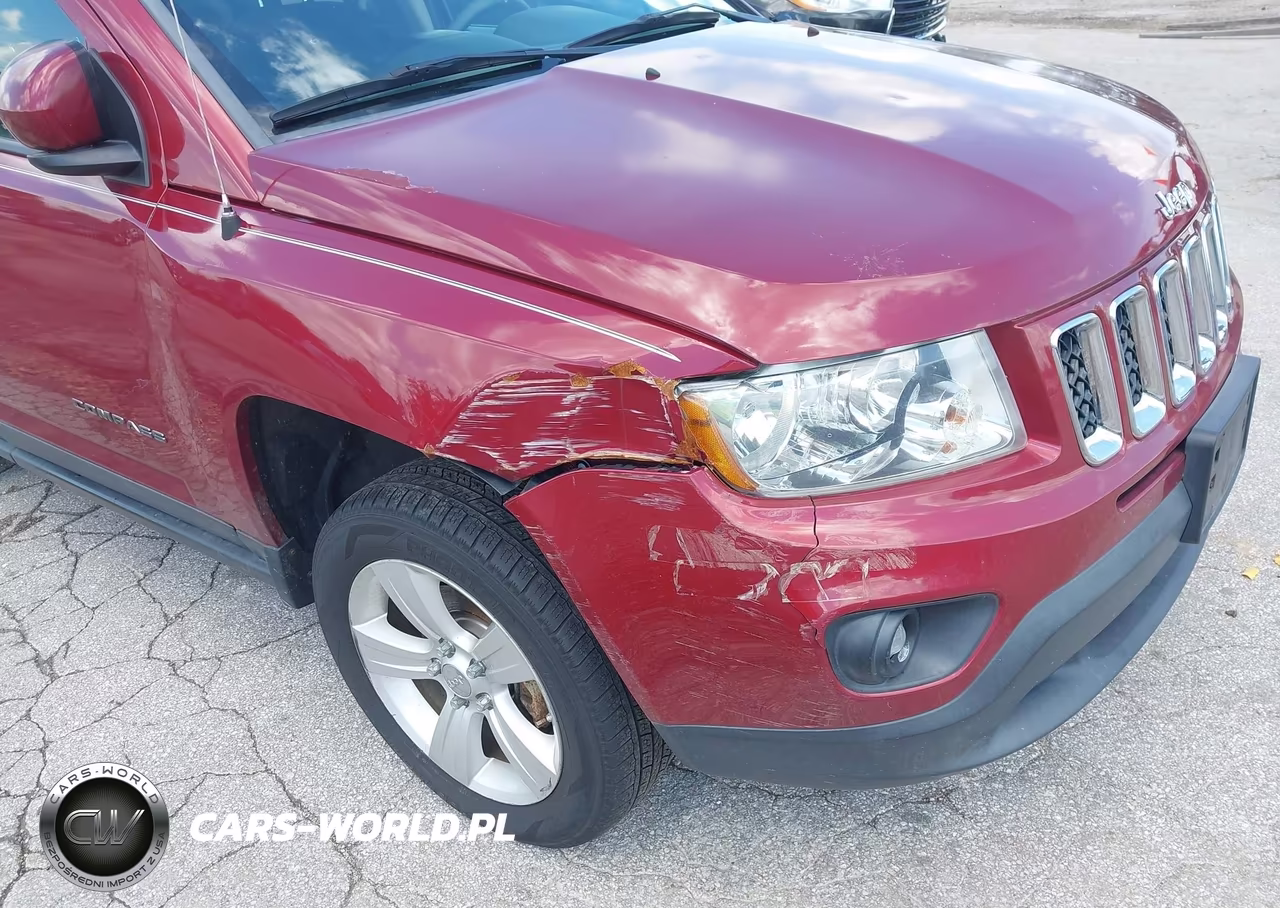 2012 Jeep Compass Latitude VIN:1C4NJDEBXCD717961 - 6