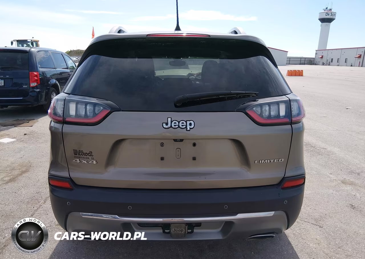 2020 Jeep Cherokee Limited 4X4 VIN:1C4PJMDX5LD558823 - 17