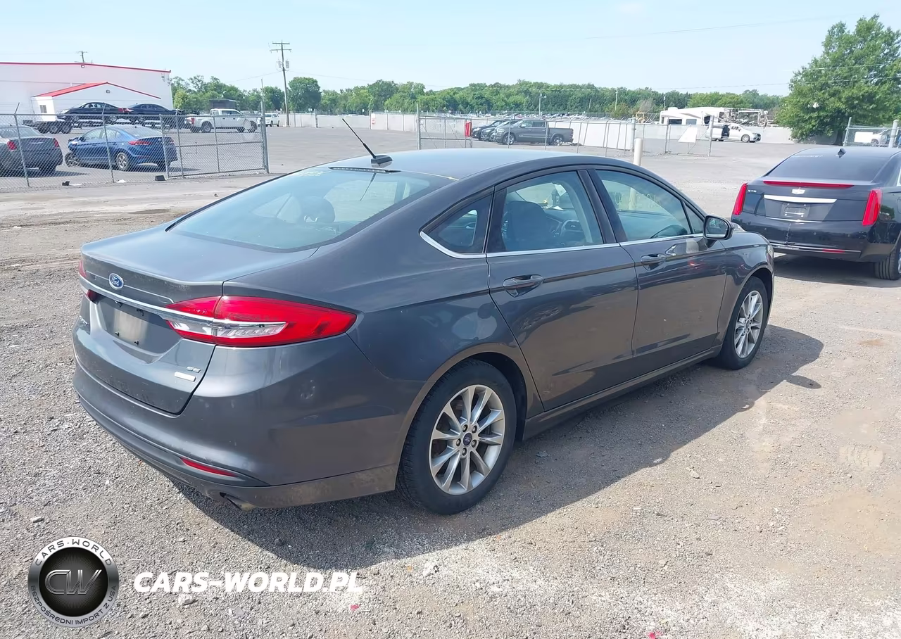2017 Ford Fusion Se VIN:3FA6P0HD3HR128635 - 4