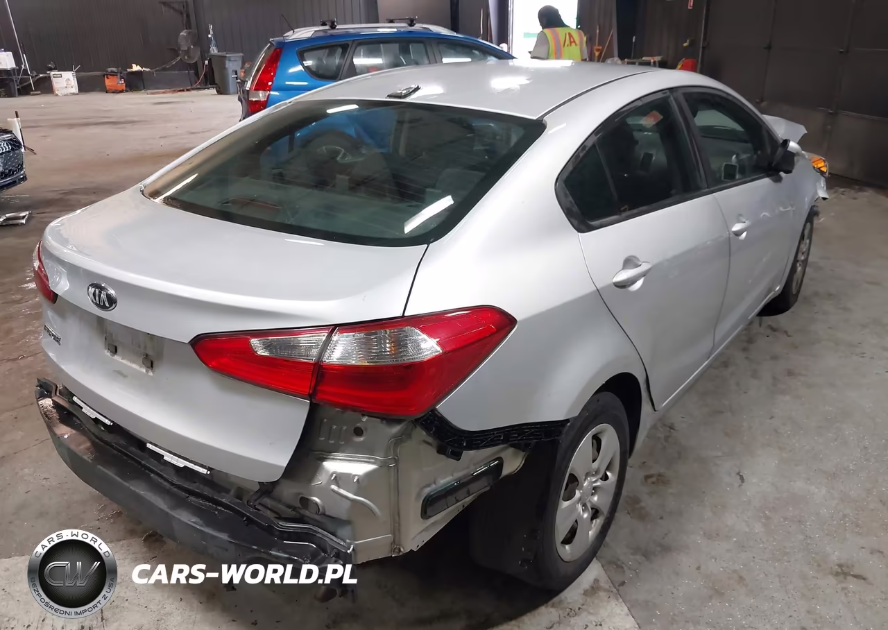2016 Kia Forte Lx VIN:KNAFK4A67G5613628 - 4