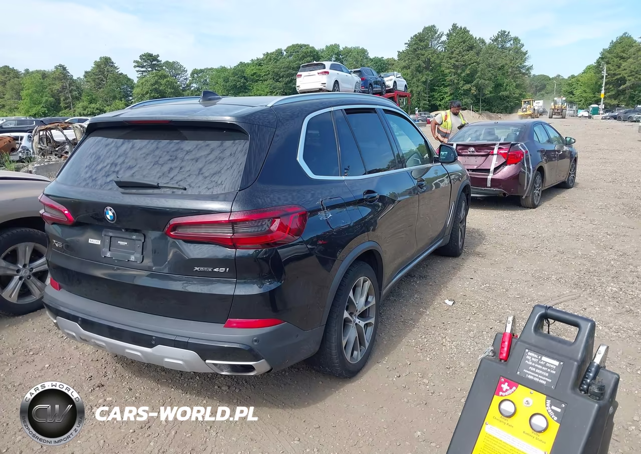 2019 BMW X5 xDrive40I VIN:5UXCR6C59KLL63121 - 4