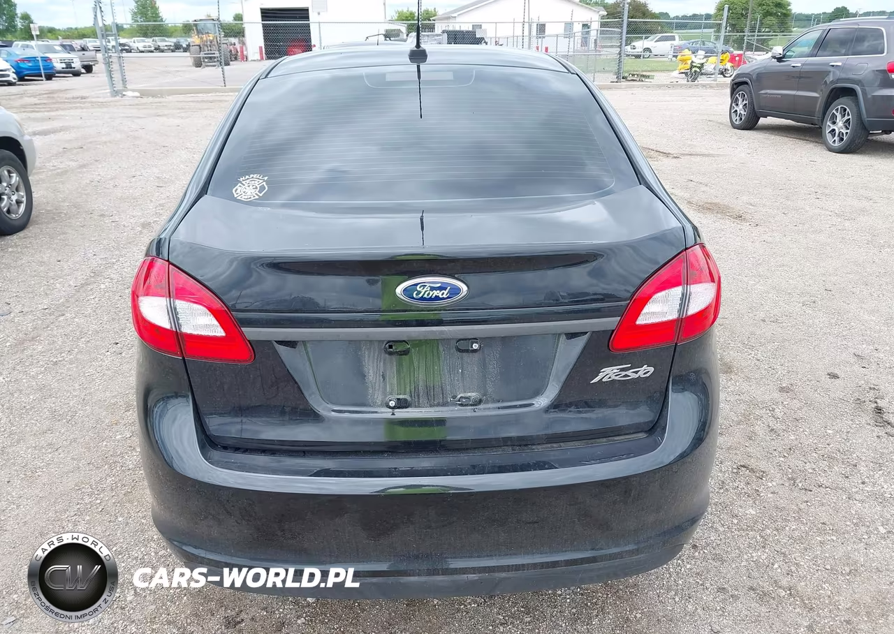 2013 Ford Fiesta S VIN:3FADP4AJ9DM184259 - 16