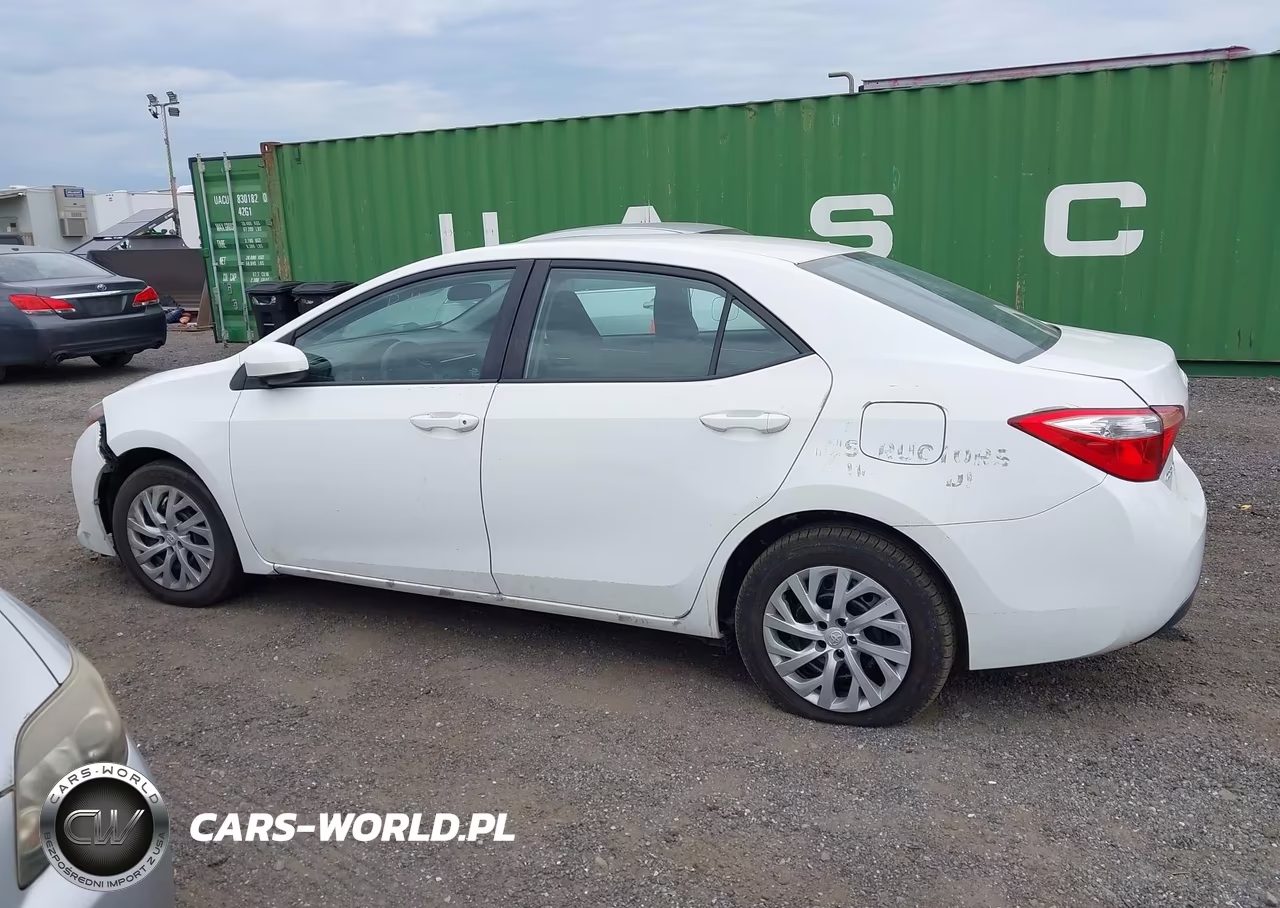 2017 Toyota Corolla Le VIN:5YFBURHE5HP640255 - 14