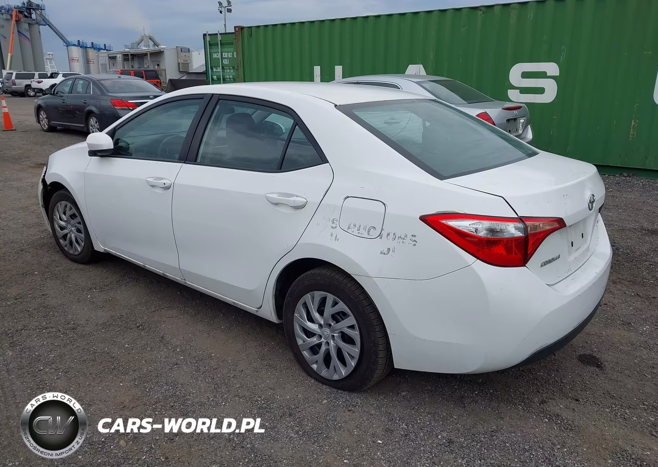 2017 Toyota Corolla Le VIN:5YFBURHE5HP640255 - 3