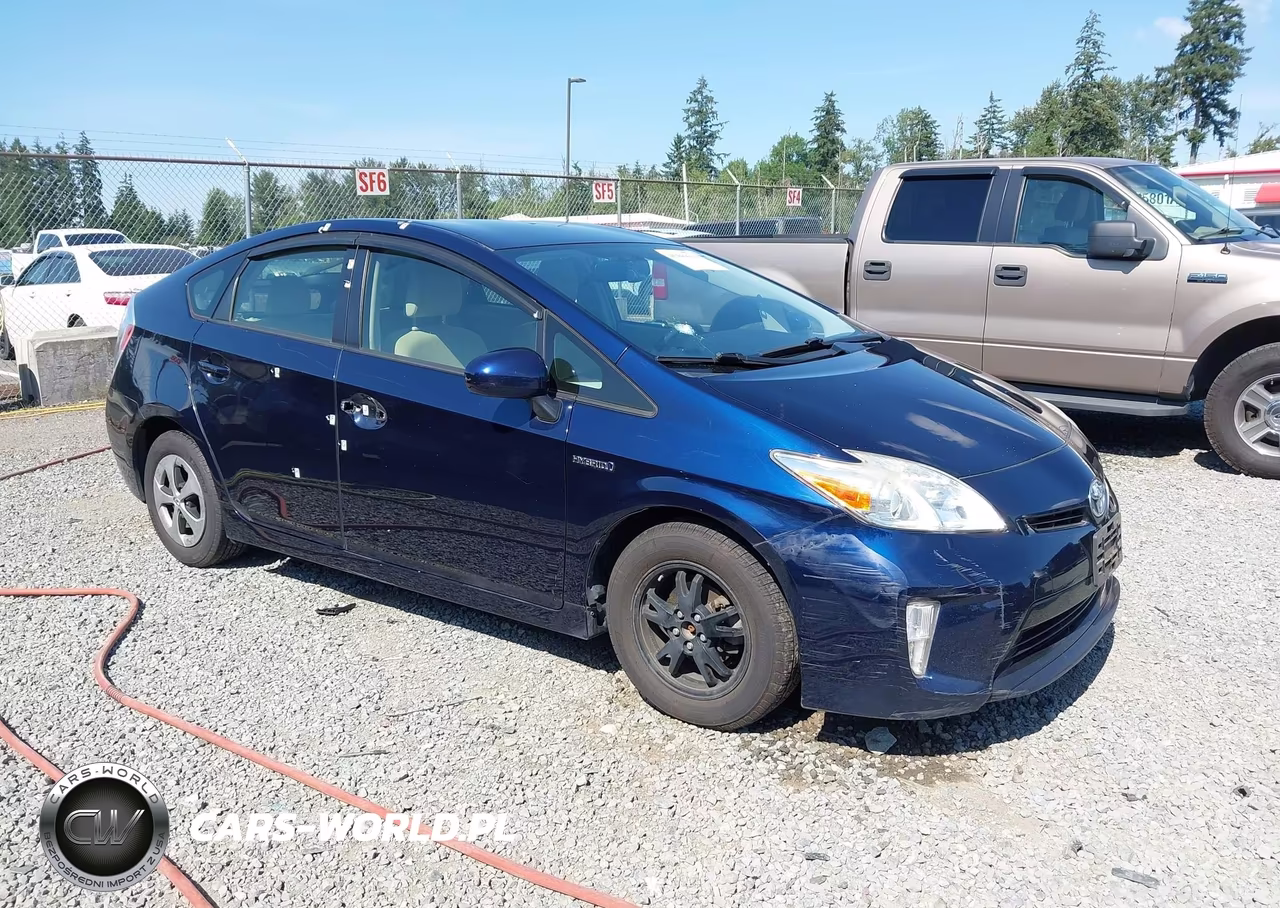 2015 Toyota Prius Two – zdjęcie 1 z 18