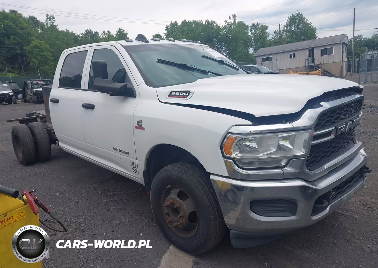 2021 Ram 3500 Chassis Tradesman-Slt-Laramie-Limited – zdjęcie 1 z 15