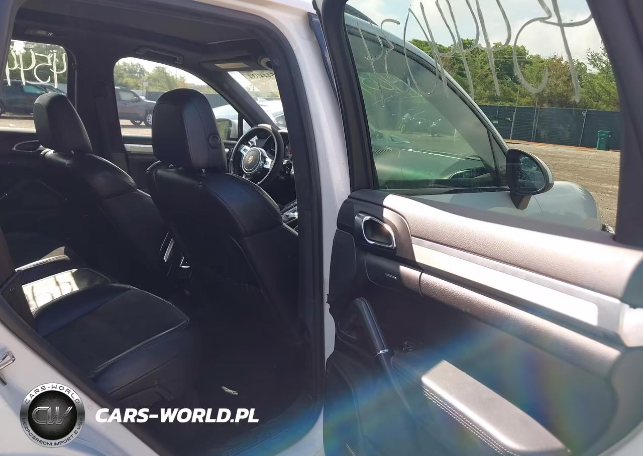 2013 Porsche Cayenne Gts VIN:WP1AD2A29DLA79661 - 8