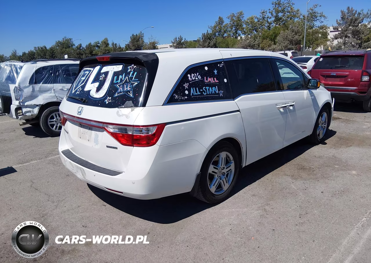 2012 Honda Odyssey Touring-Touring Elite VIN:5FNRL5H92CB010176 - 4
