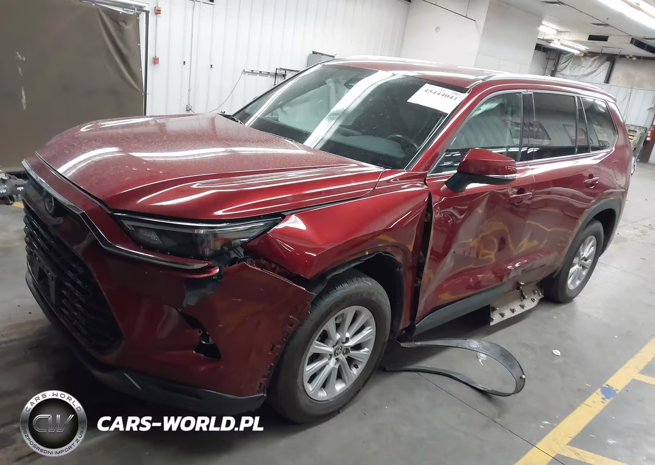 2024 Toyota Grand Highlander Xle VIN:5TDAAAB53RS063202 - 2