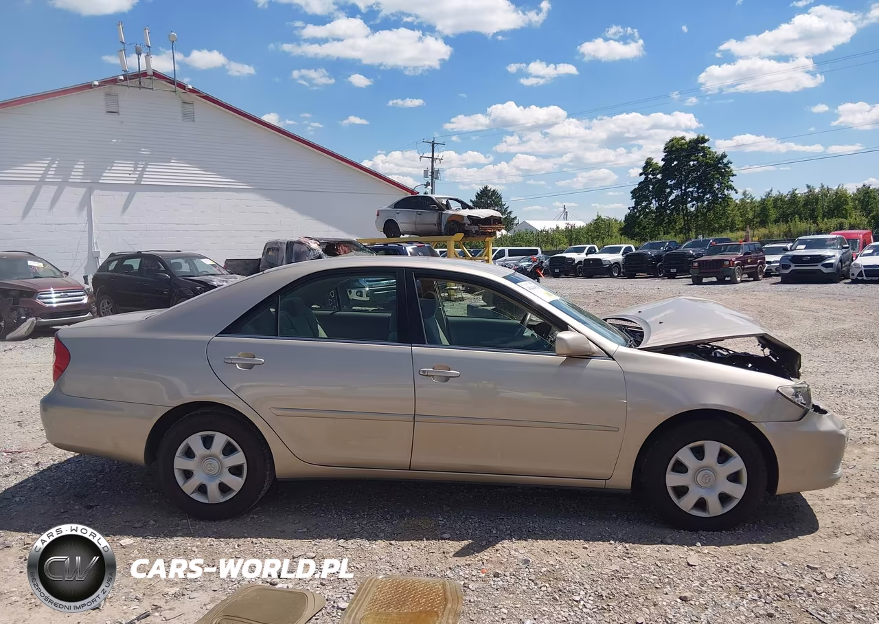 2004 Toyota Camry Le VIN:4T1BE32K54U307636 - 13