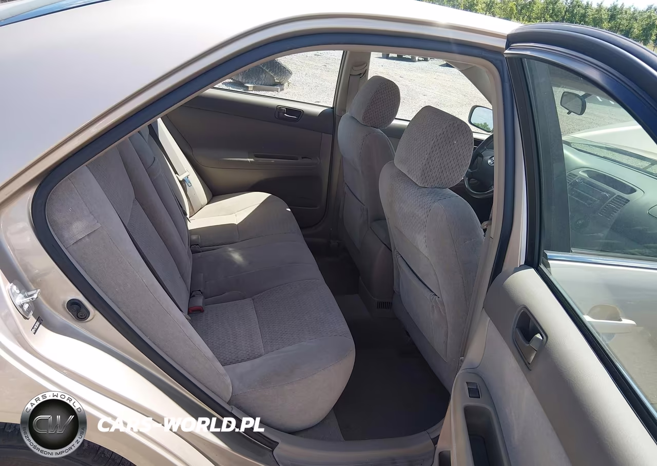2004 Toyota Camry Le VIN:4T1BE32K54U307636 - 8