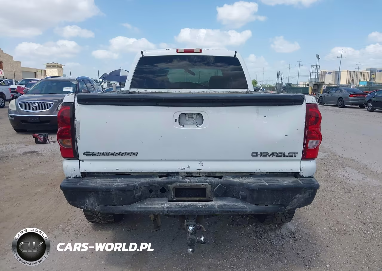 2005 Chevrolet Silverado 2500Hd Work Truck VIN:1GCHK23U25F813089 - 16