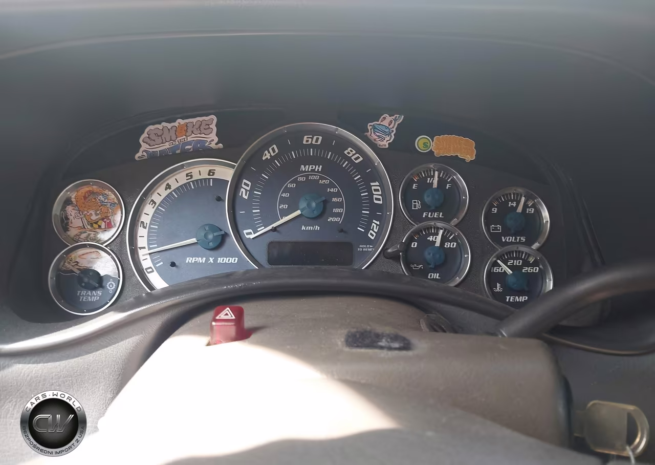 2002 Cadillac Escalade Standard VIN:1GYEK63N62R229253 - 15