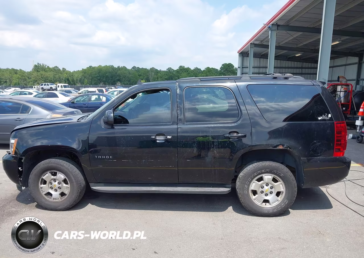 2011 Chevrolet Tahoe Ls VIN:1GNSKAE08BR392541 - 13