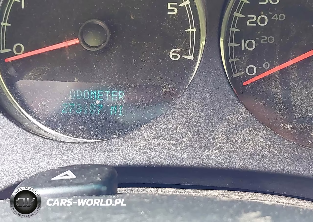 2011 Chevrolet Tahoe Ls VIN:1GNSKAE08BR392541 - 14