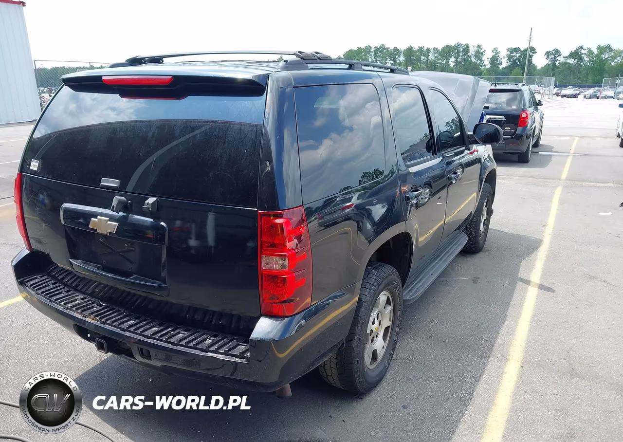 2011 Chevrolet Tahoe Ls VIN:1GNSKAE08BR392541 - 4