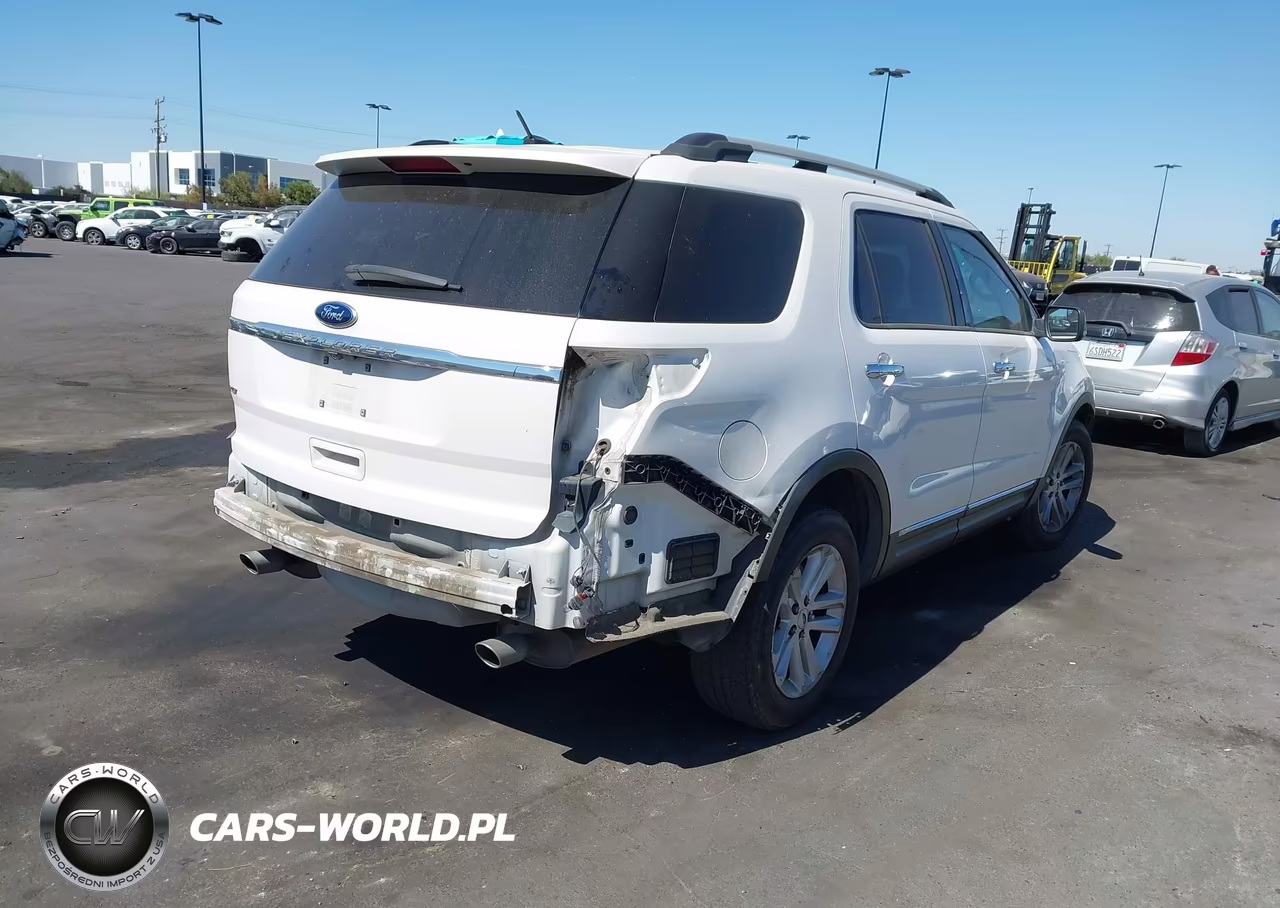 2014 Ford Explorer Xlt VIN:1FM5K7D81EGC13199 - 4