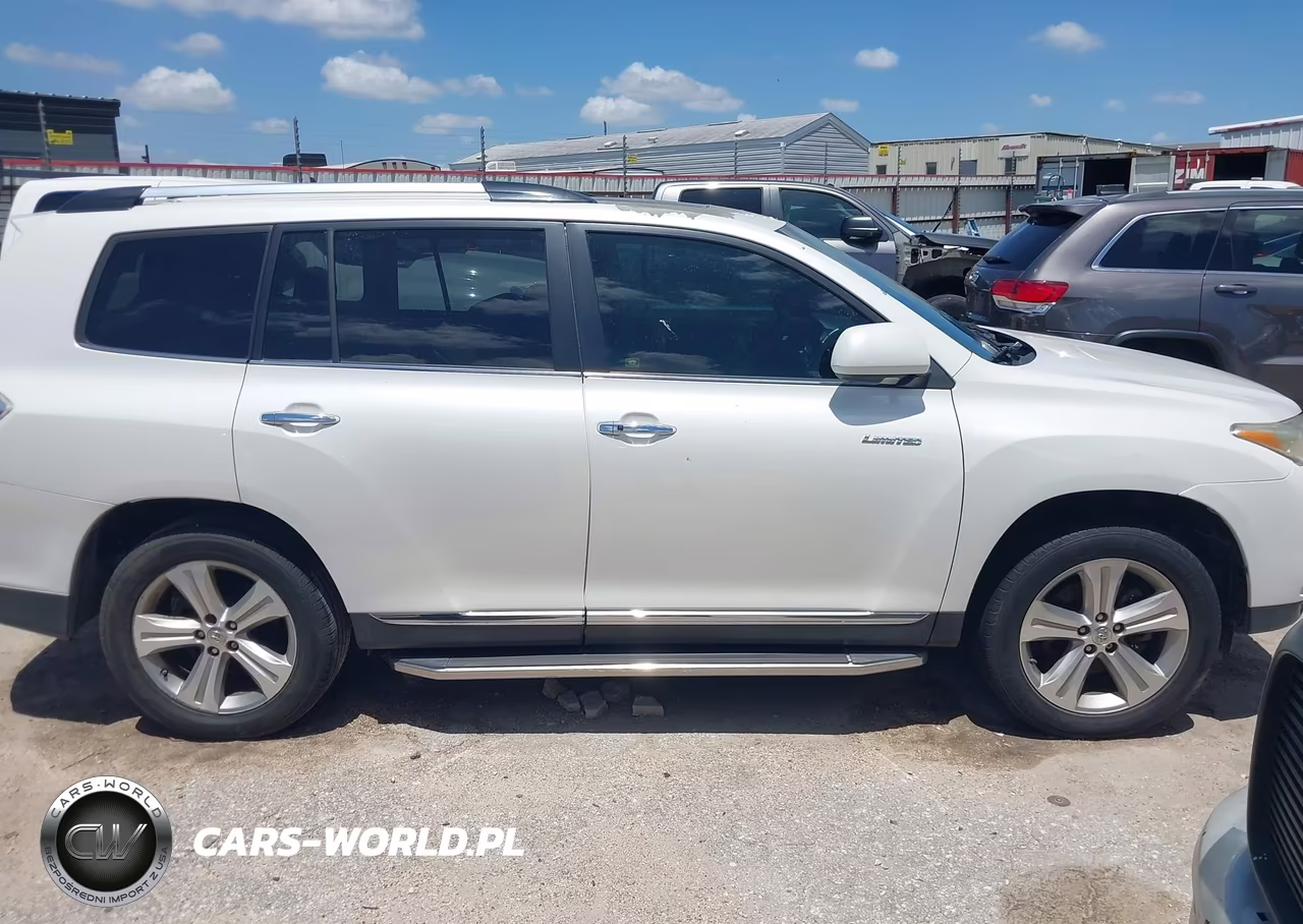 2013 Toyota Highlander Limited V6 VIN:5TDYK3EH8DS121987 - 13