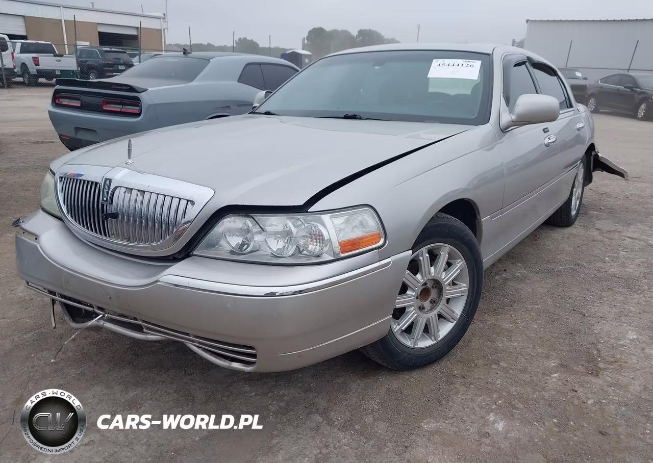 2006 Lincoln Town Car Signature Limited VIN:1LNHM82V46Y646808 - 2