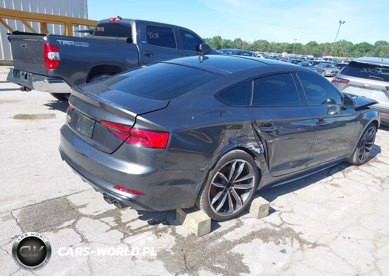 2018 Audi S5 3.0T Premium Plus VIN:WAUB4CF55JA010825 - 4