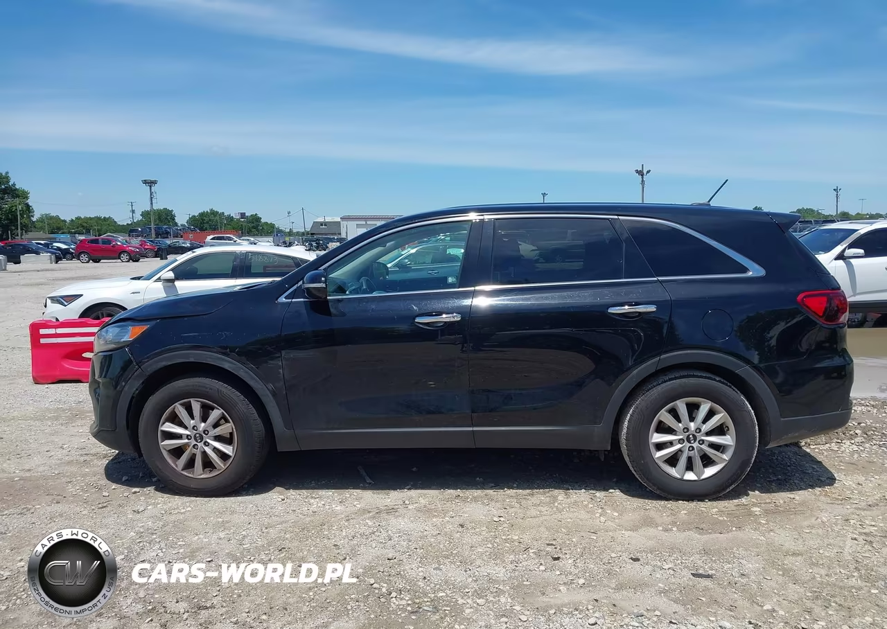 2019 Kia Sorento 2.4L L VIN:5XYPG4A30KG578073 - 13