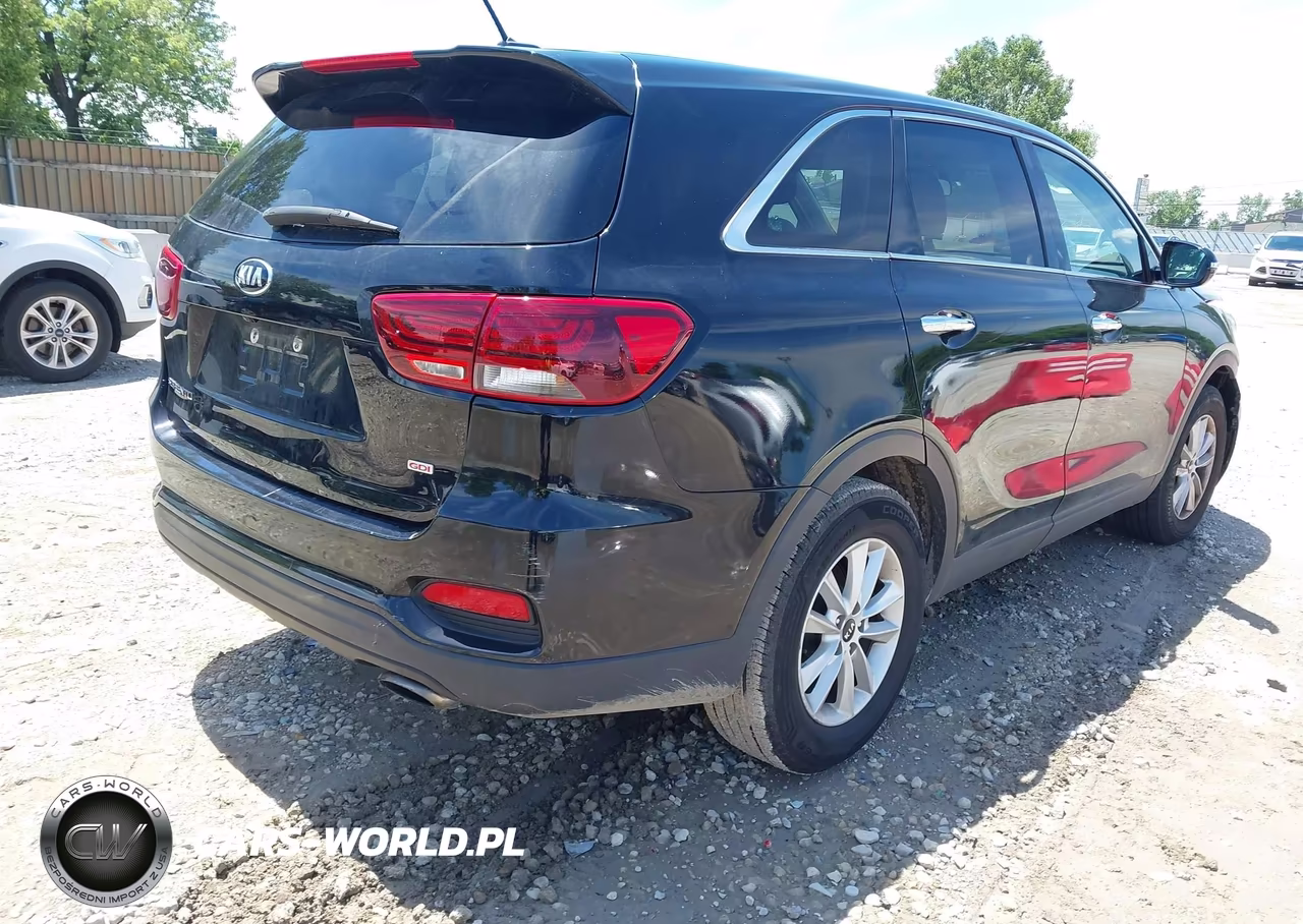 2019 Kia Sorento 2.4L L VIN:5XYPG4A30KG578073 - 4