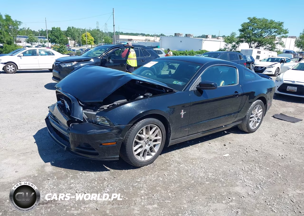 2014 Ford Mustang V6 VIN:1ZVBP8AM9E5330750 - 2