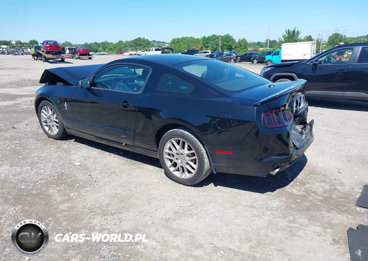 2014 Ford Mustang V6 VIN:1ZVBP8AM9E5330750 - 3