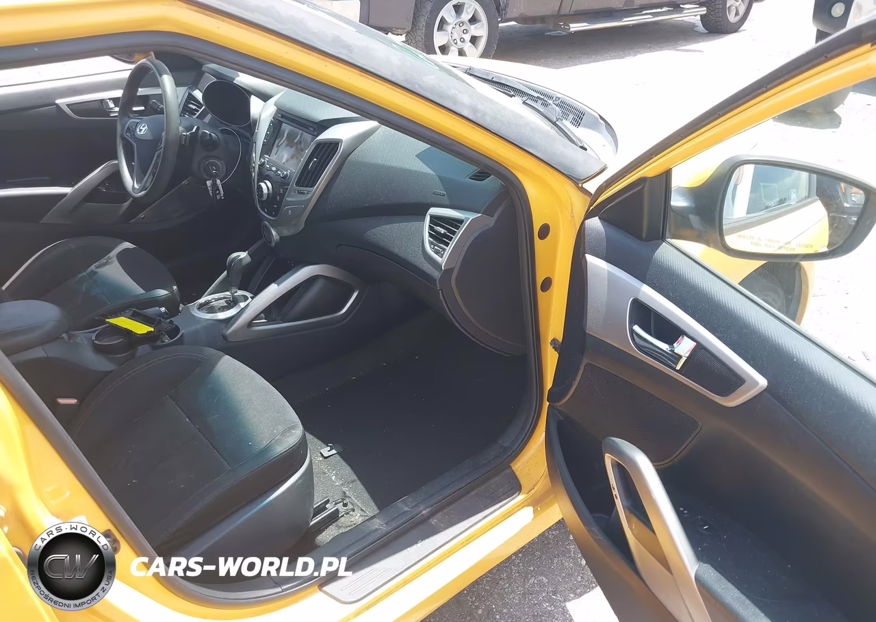 2016 Hyundai Veloster VIN:KMHTC6AD2GU282200 - 5