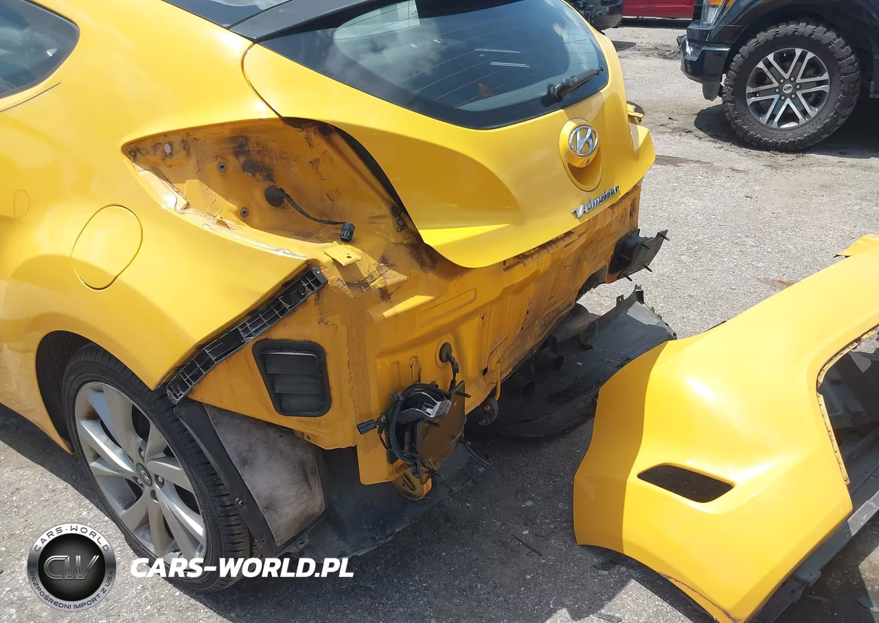 2016 Hyundai Veloster VIN:KMHTC6AD2GU282200 - 6