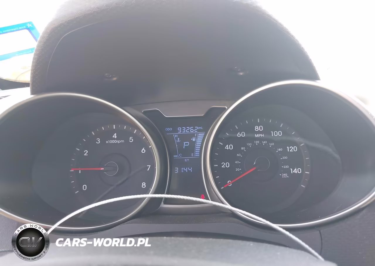 2016 Hyundai Veloster VIN:KMHTC6AD2GU282200 - 7