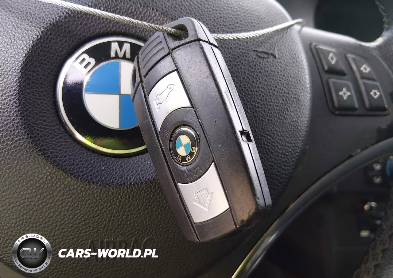 2008 BMW 328I VIN:WBAWV13518P120110 - 11