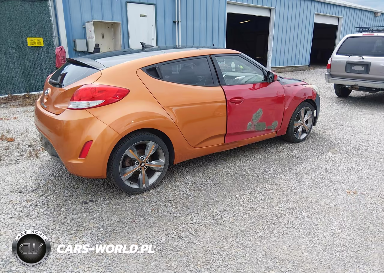2016 Hyundai Veloster VIN:KMHTC6AD2GU297859 - 4