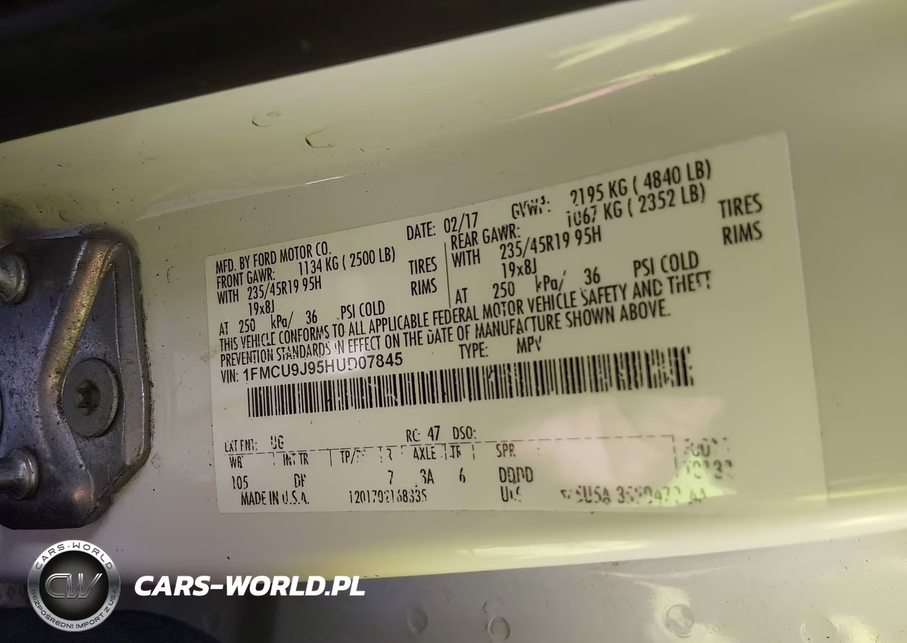 2017 Ford Escape Titanium VIN:1FMCU9J95HUD07845 - 9