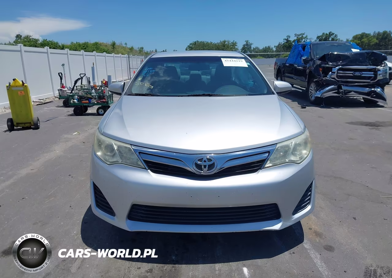 2014 Toyota Camry Le VIN:4T4BF1FK2ER343044 - 12