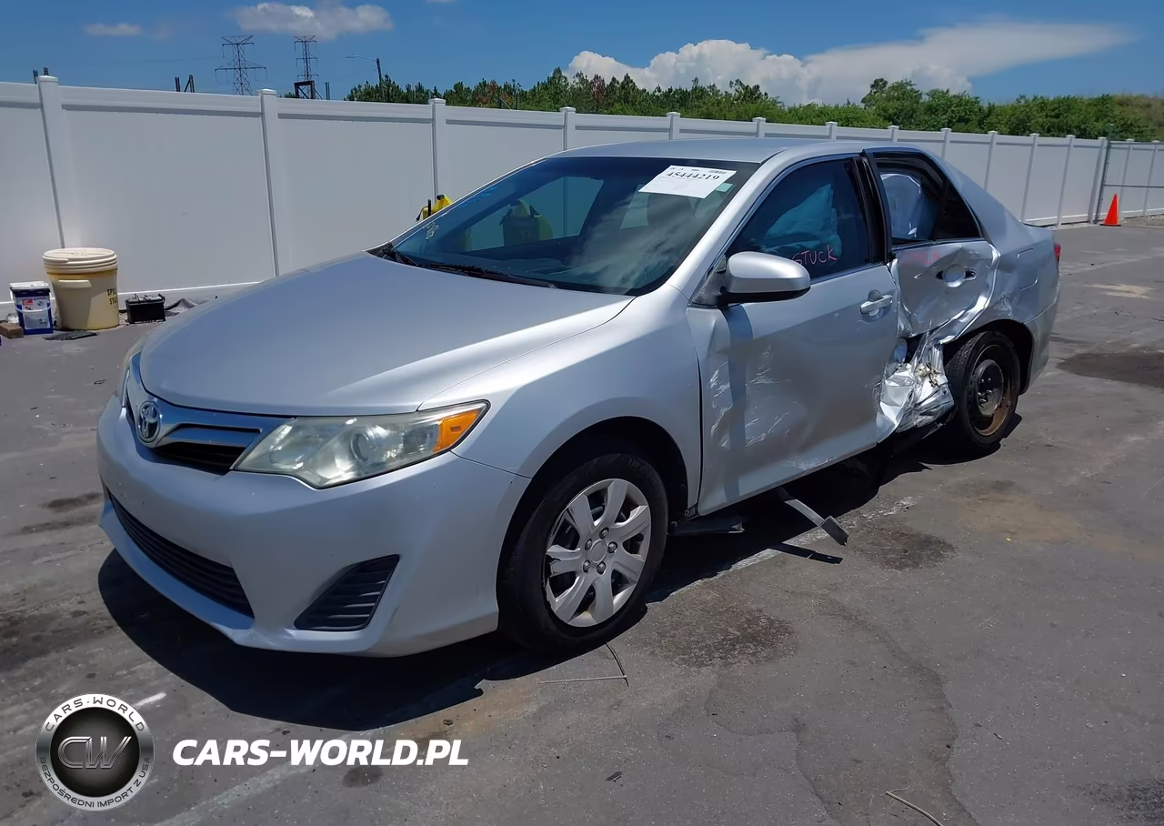 2014 Toyota Camry Le VIN:4T4BF1FK2ER343044 - 2