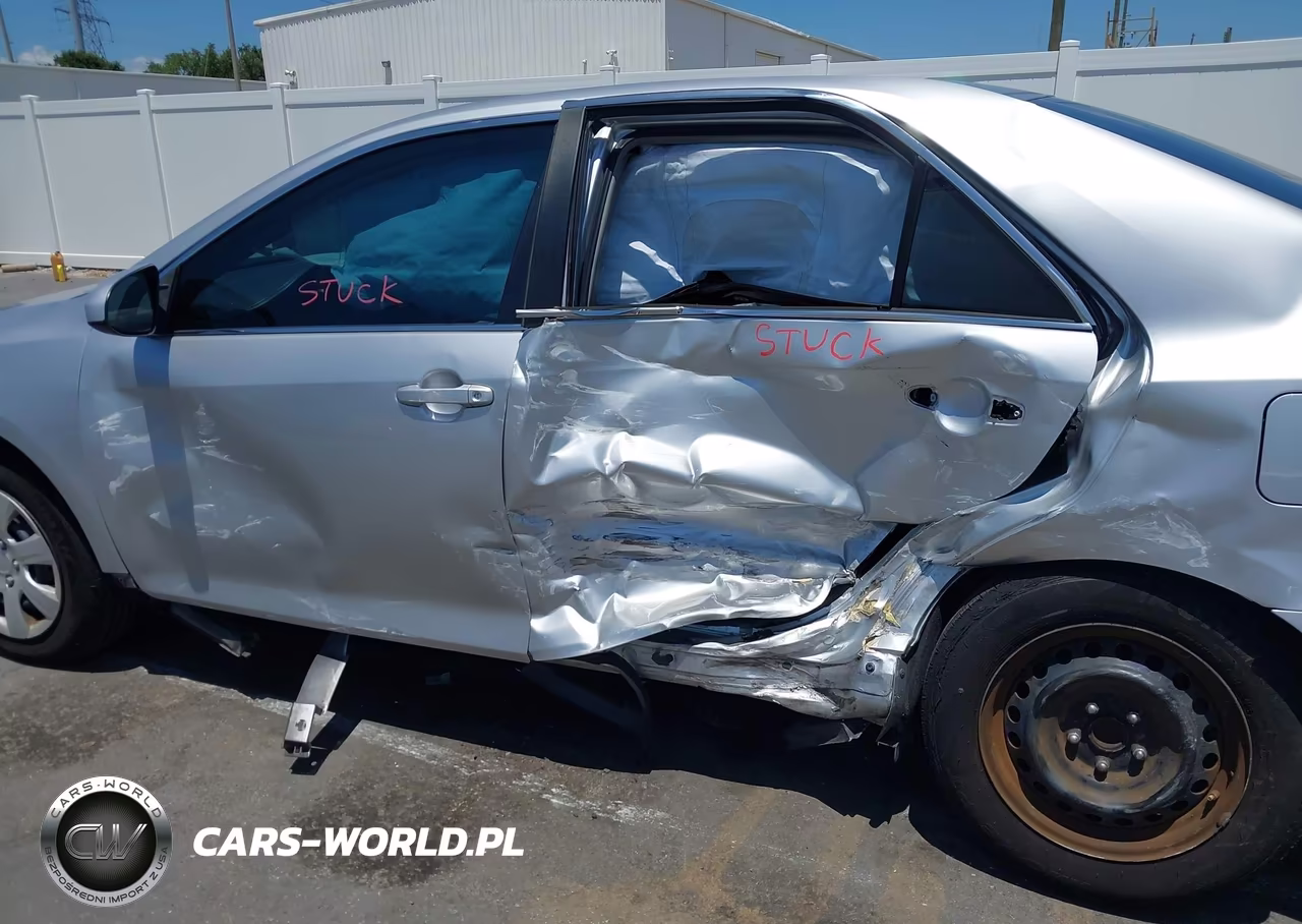 2014 Toyota Camry Le VIN:4T4BF1FK2ER343044 - 6